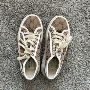 Gucci Sneakers